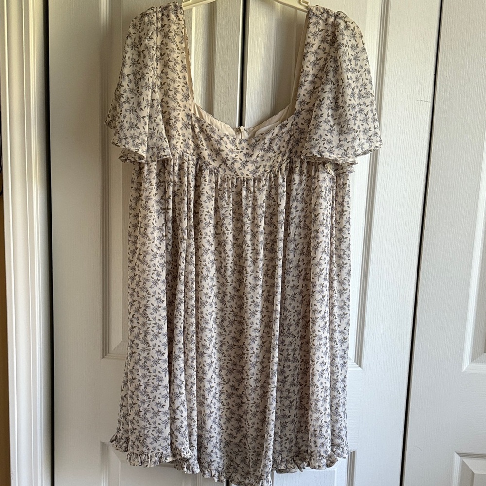 Elegant Floral Midi Dress